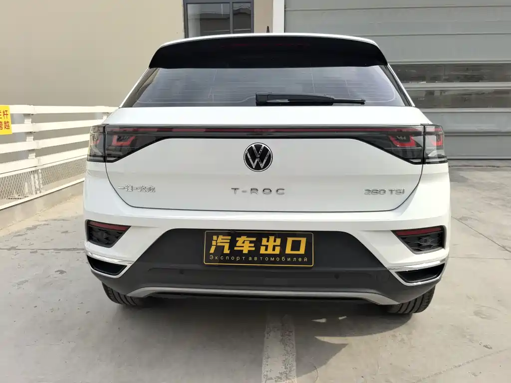 Volkswagen T-Roc 2023 — фото 8