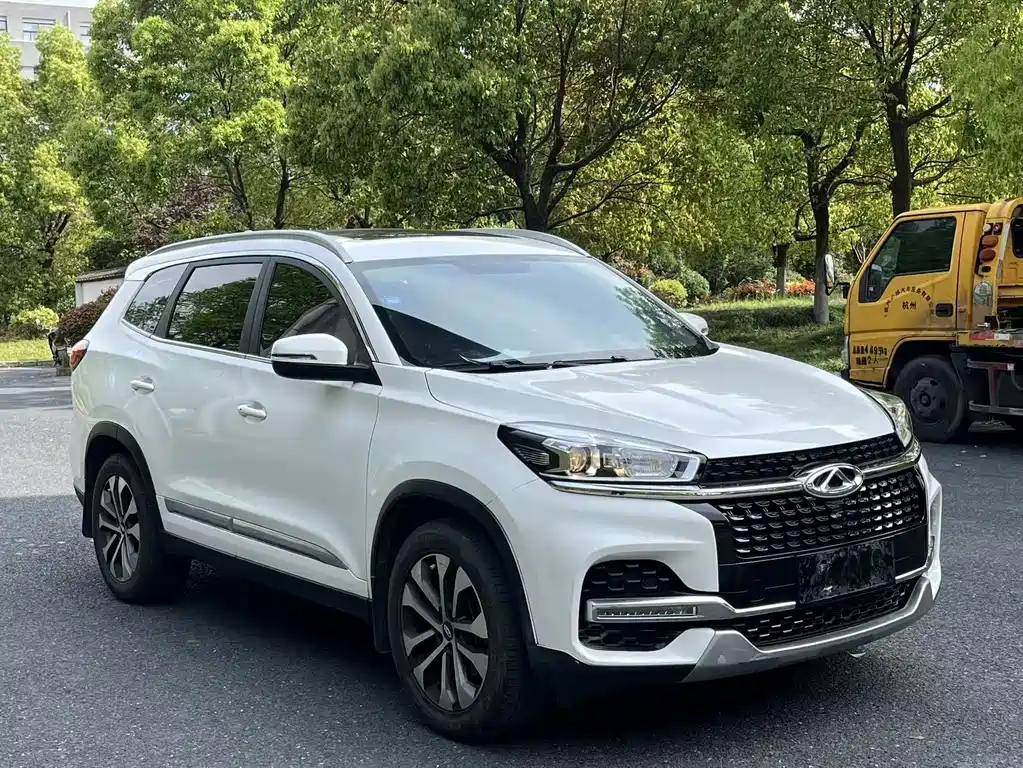 Chery Tiggo 8 2018 — фото 3