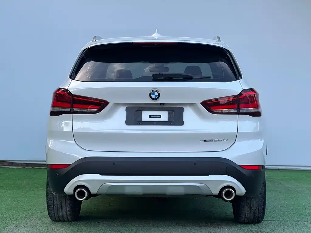 BMW X1 2022 — фото 8