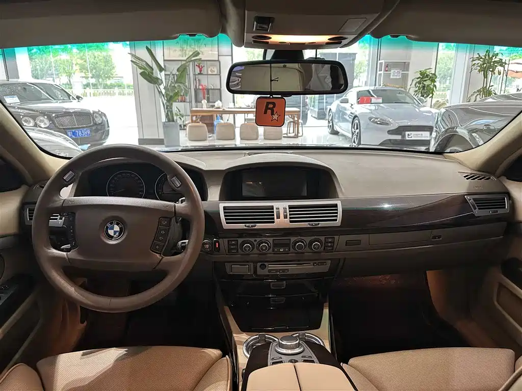 BMW 7 Series 2007 — фото 16