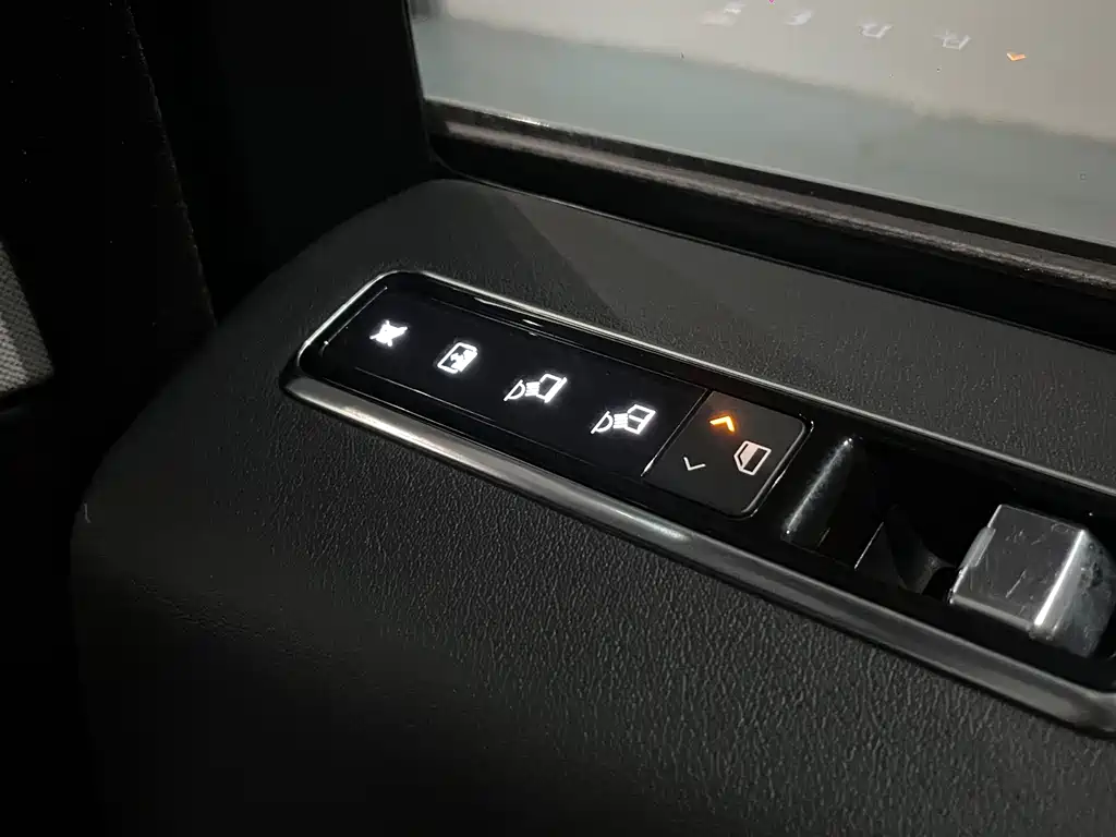 Land Rover Range Rover 2019 — фото 20