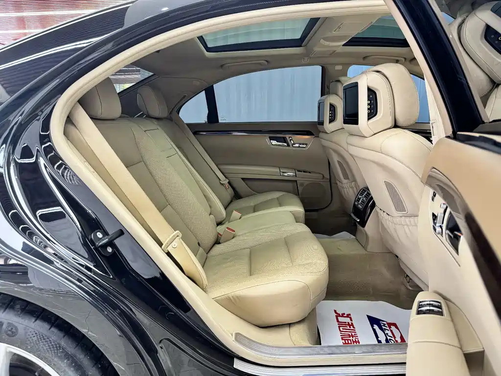 Mercedes-Benz S-Class 2010 — фото 18