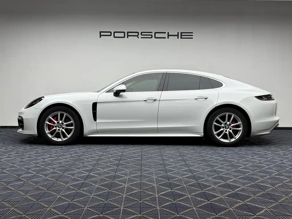 Porsche Panamera 2022 — фото 12
