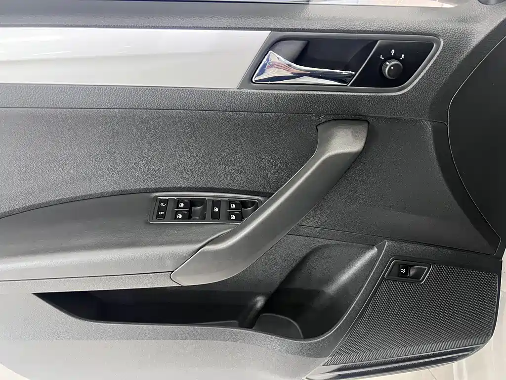 Skoda Rapid 2022 — фото 8