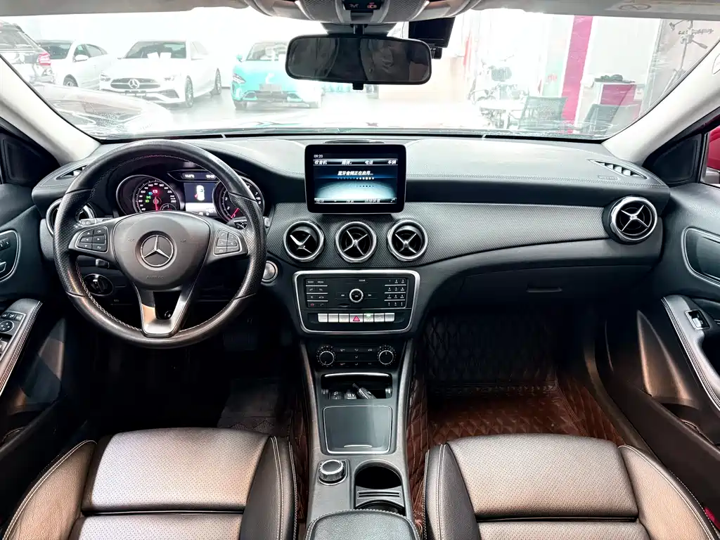 Mercedes-Benz GLA 2019 — фото 11