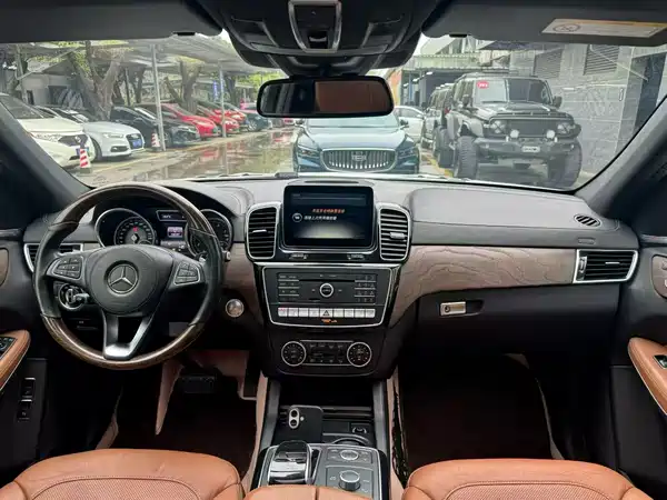Mercedes-Benz GLS 2016