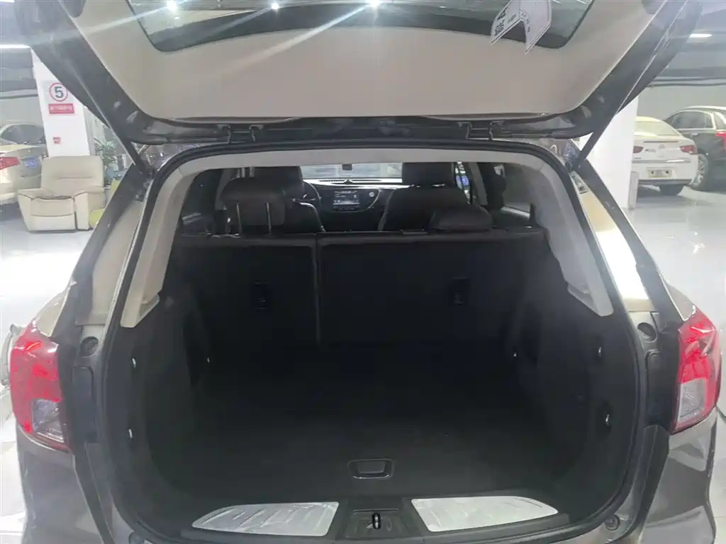 Buick Envision Plus 2016 — фото 18