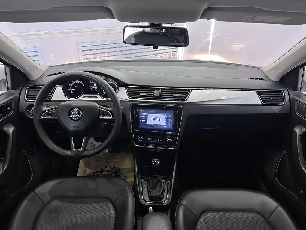 Skoda Rapid 2022 — фото 14
