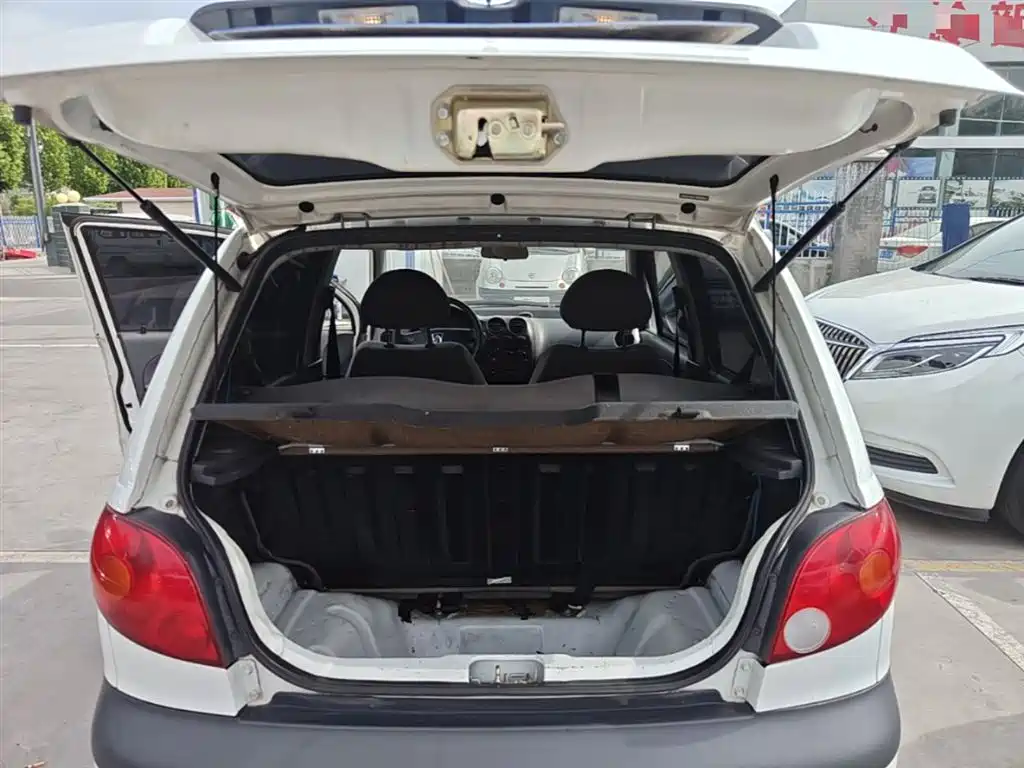 Baojun Spark 2015 — фото 19