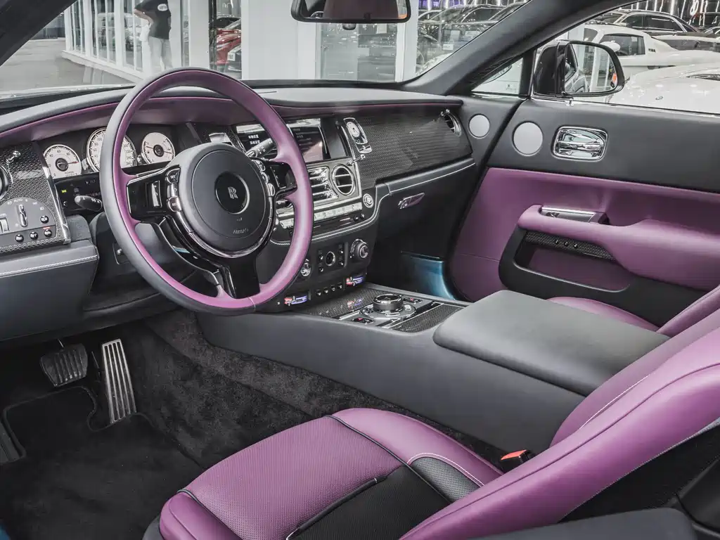 Rolls-Royce Wraith 2021 — фото 13