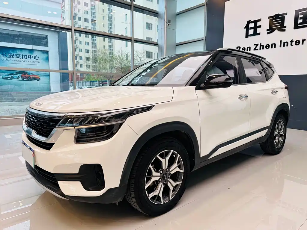 Kia KX3 2021 — фото 1