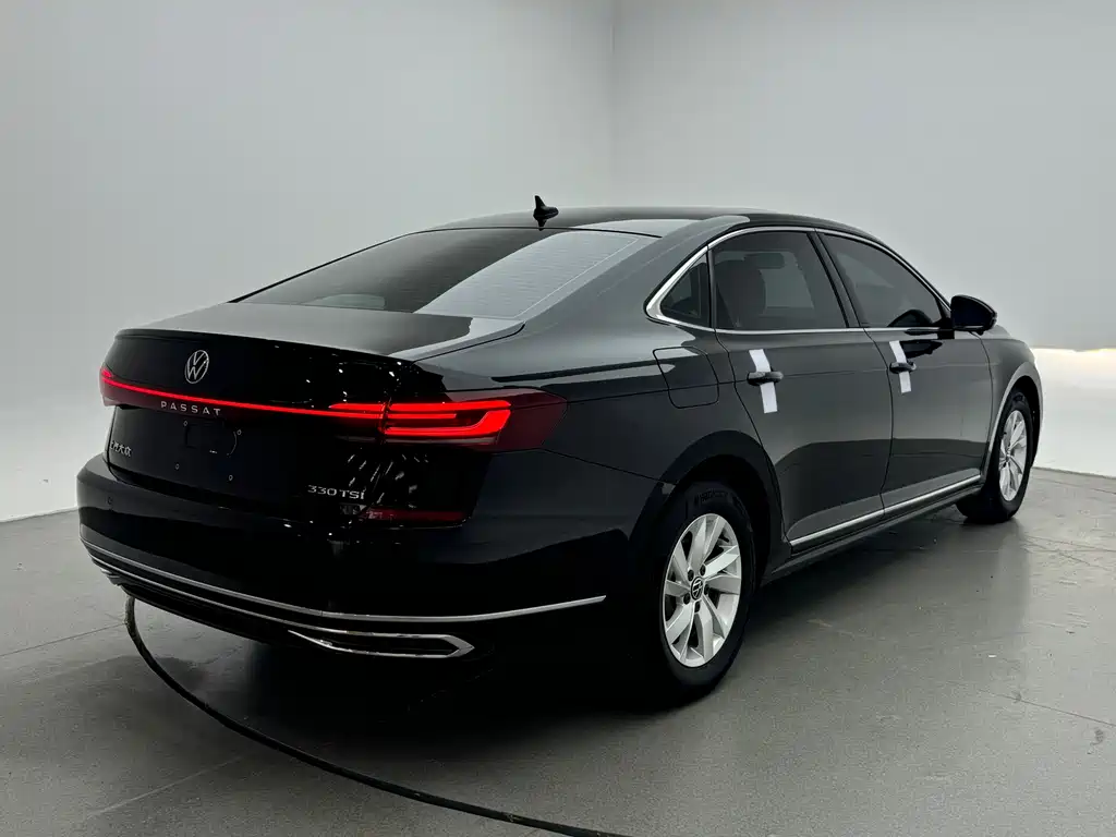 Volkswagen Passat 2022