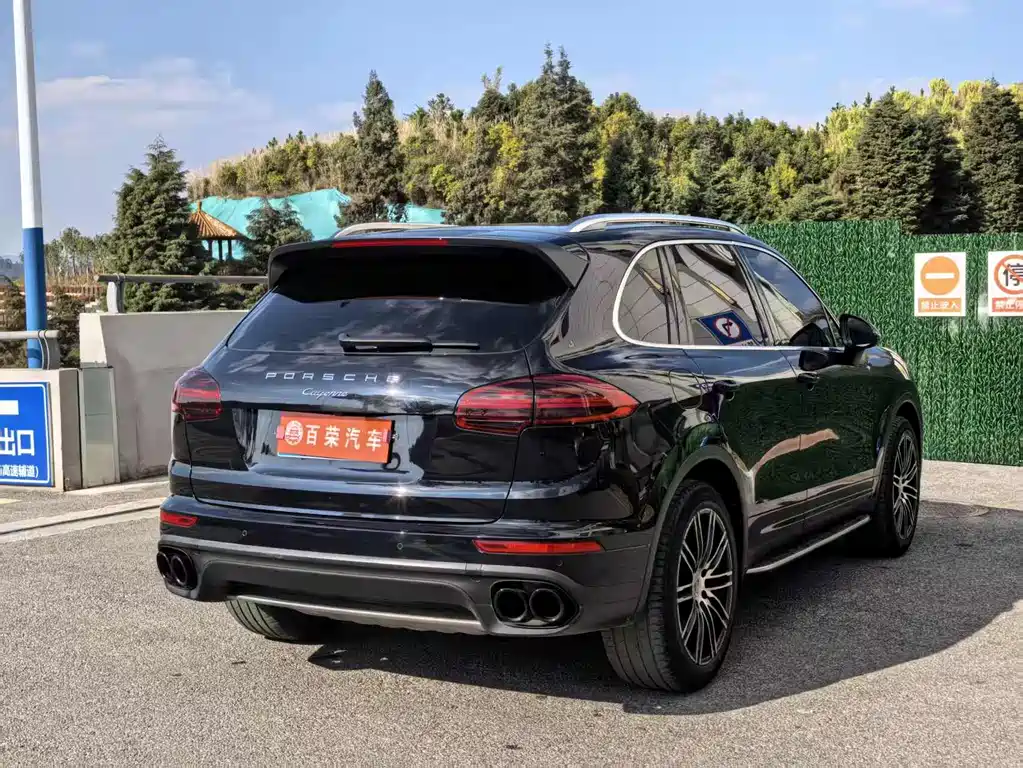 Porsche Cayenne 2017 — фото 17