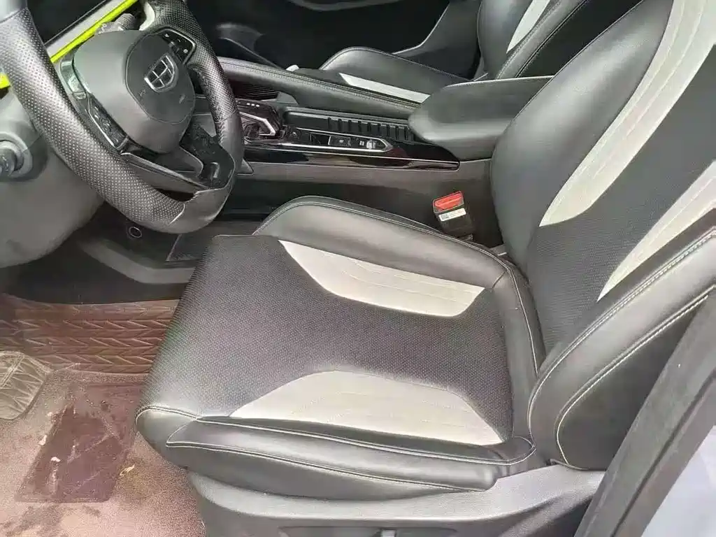 Geely Binyue 2022