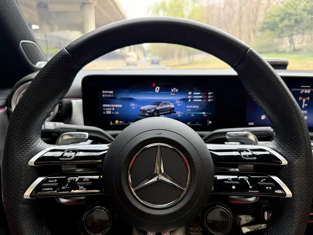 Mercedes-Benz A-Class AMG 2025 — фото 10