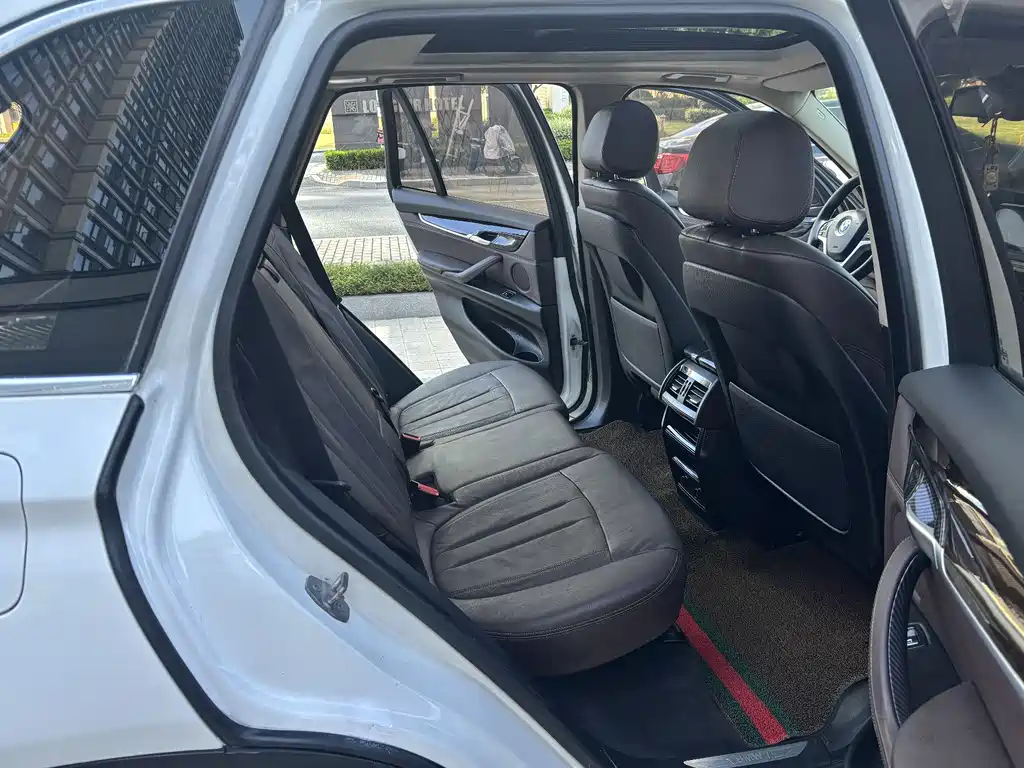 BMW X5 2015 — фото 17