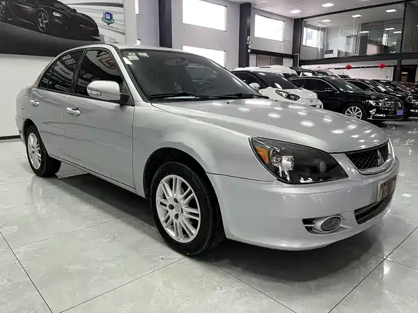 Mitsubishi LANCER 2012
