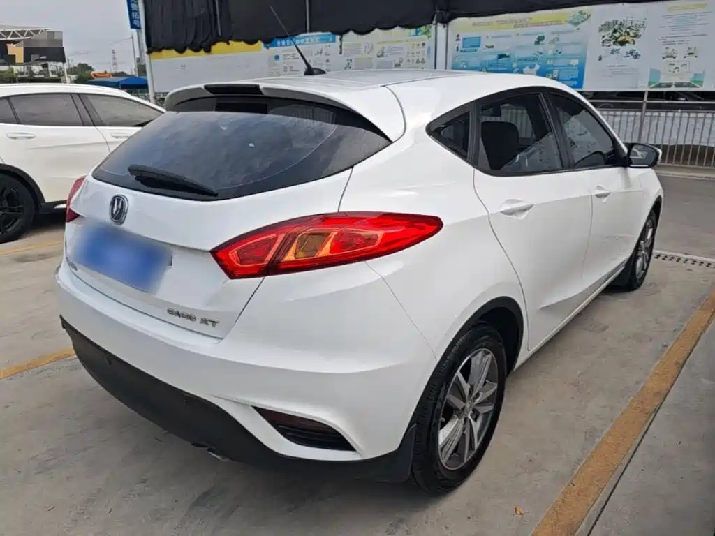 Changan Eado XT 2015