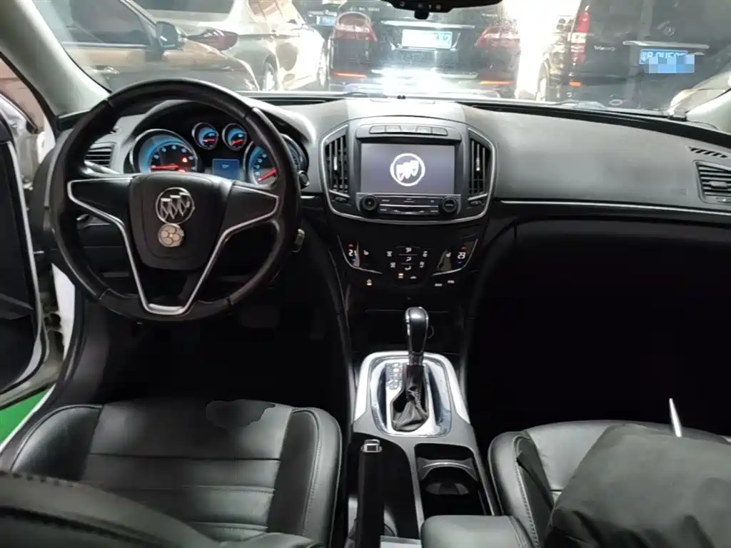 Buick Regal 2015 — фото 10