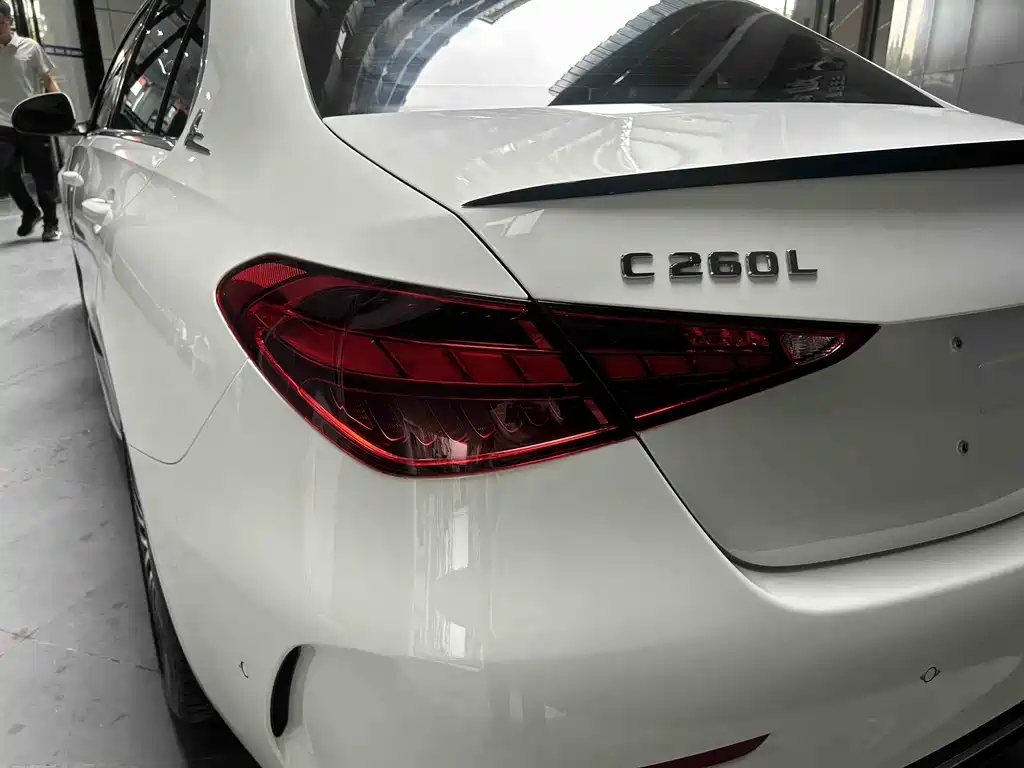 Mercedes-Benz C-Class 2025
