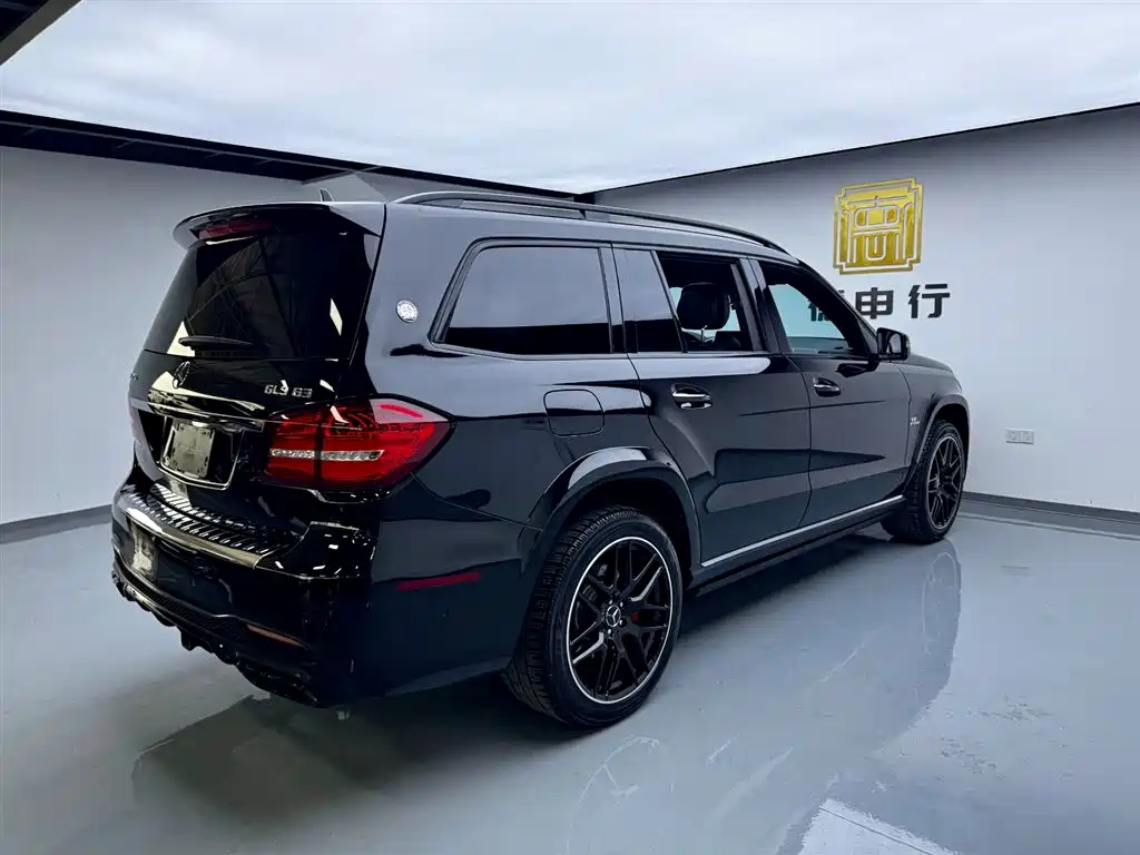 Mercedes-Benz GLS AMG 2017 — фото 6