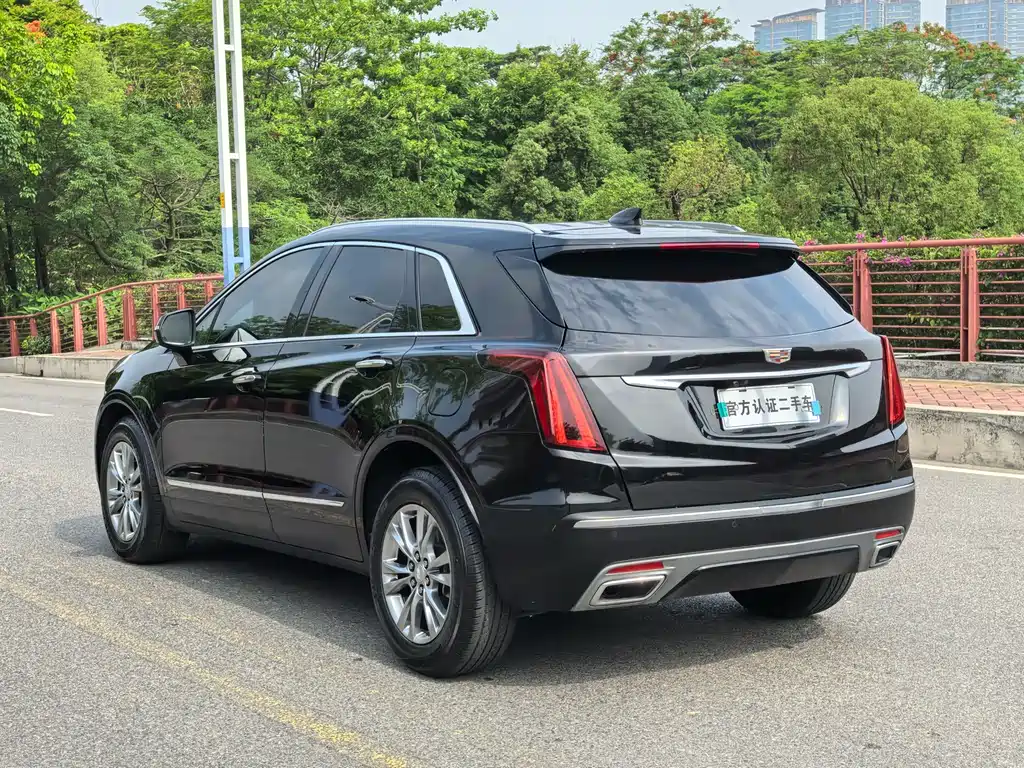 Cadillac XT5 2021 — фото 8