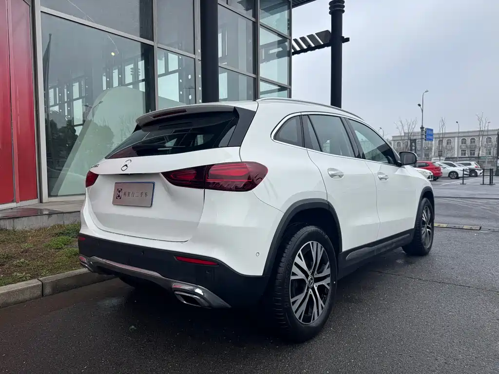 Mercedes-Benz GLA 2024 — фото 13