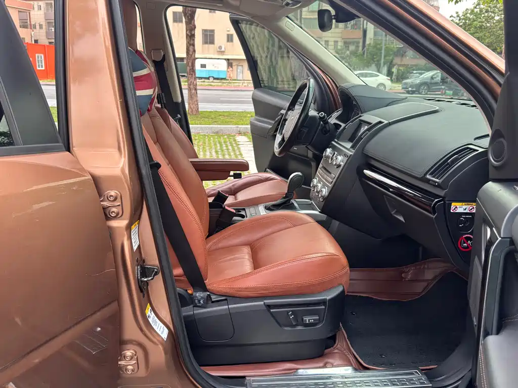 Land Rover Freelander 2 2015 — фото 17
