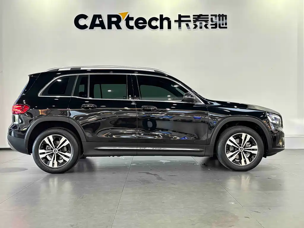 Mercedes-Benz GLB 2024