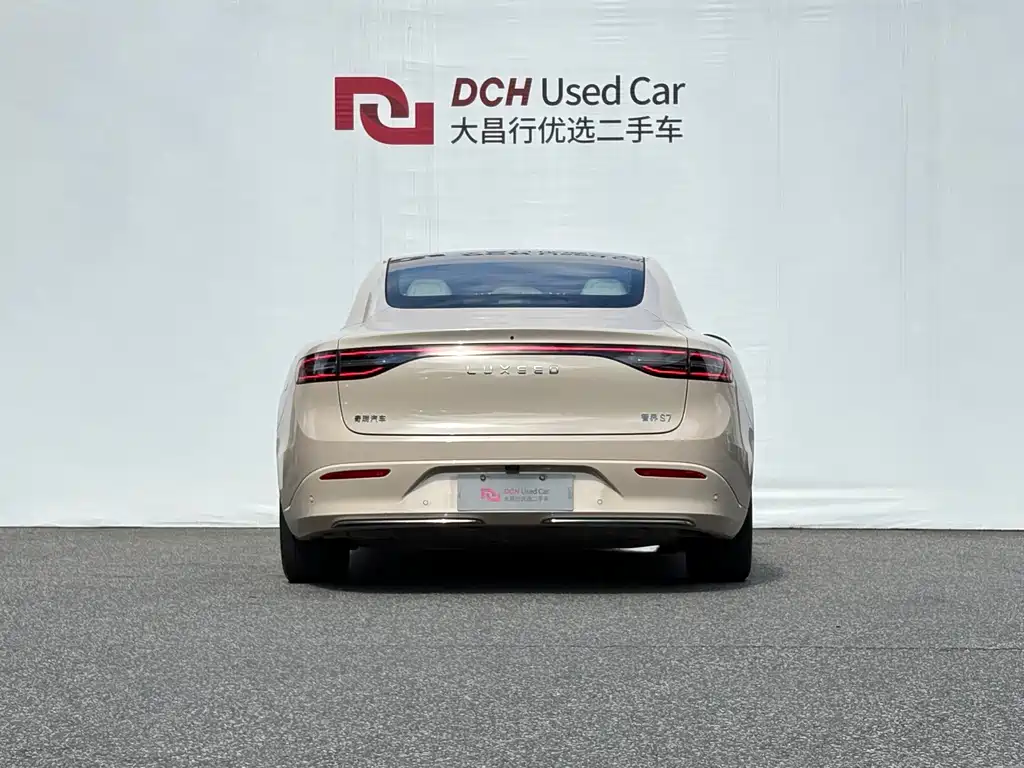 Luxeed Zhijie S7 2025