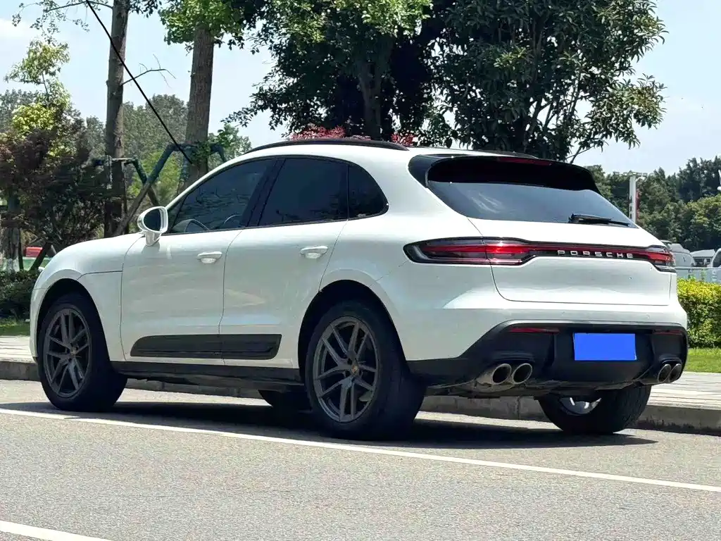 Porsche Macan 2022 — фото 18