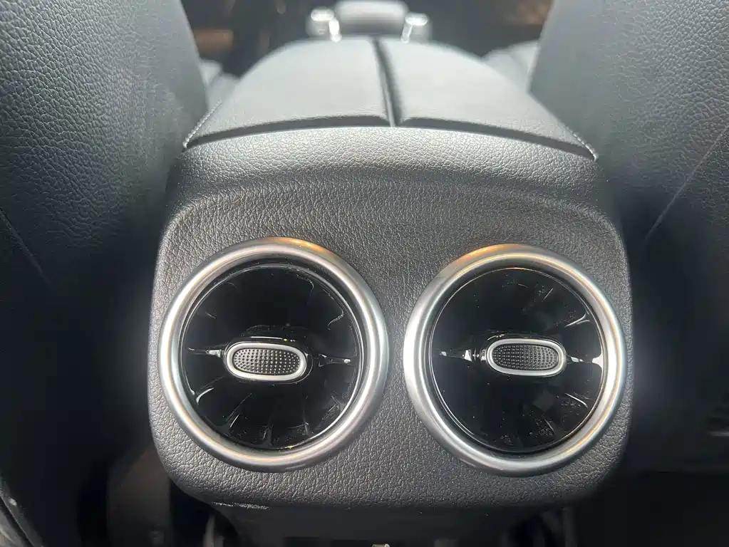 Mercedes-Benz A-Class 2022 — фото 16