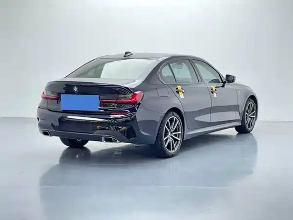 BMW 3 Series 2021