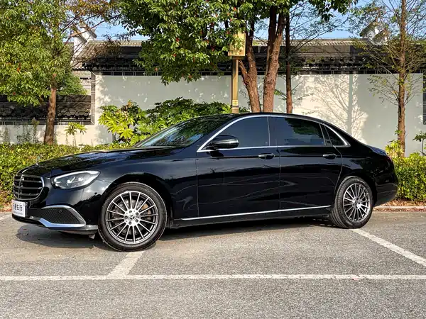 Mercedes-Benz E-Class 2021