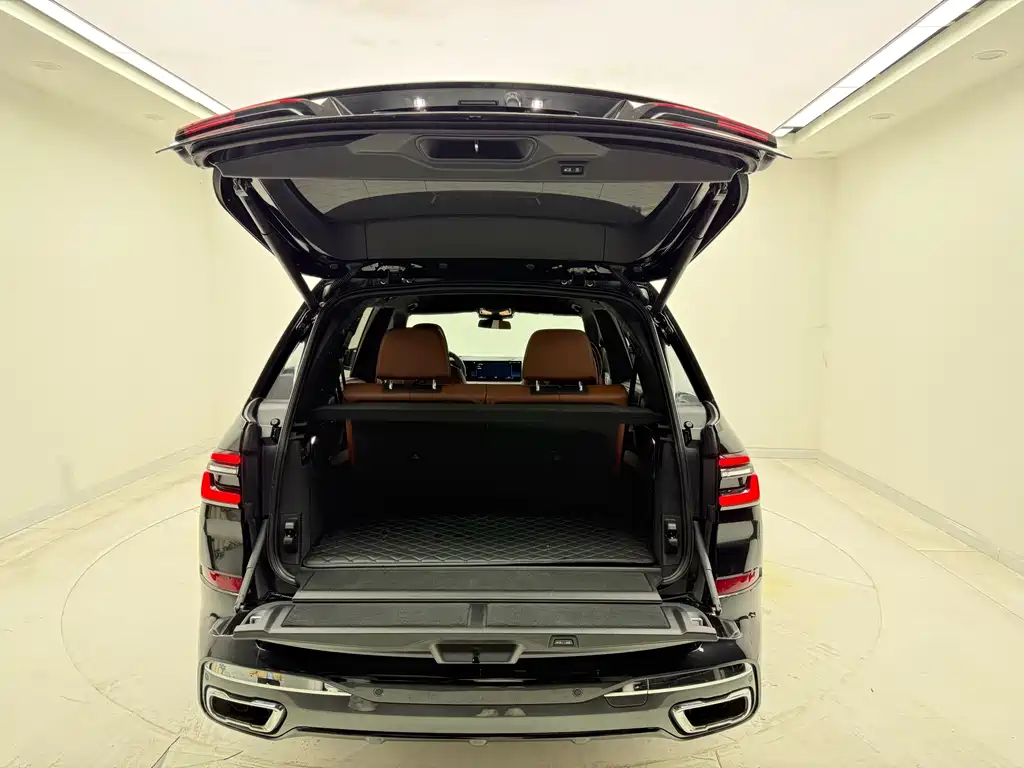 BMW X7 2023 — фото 12