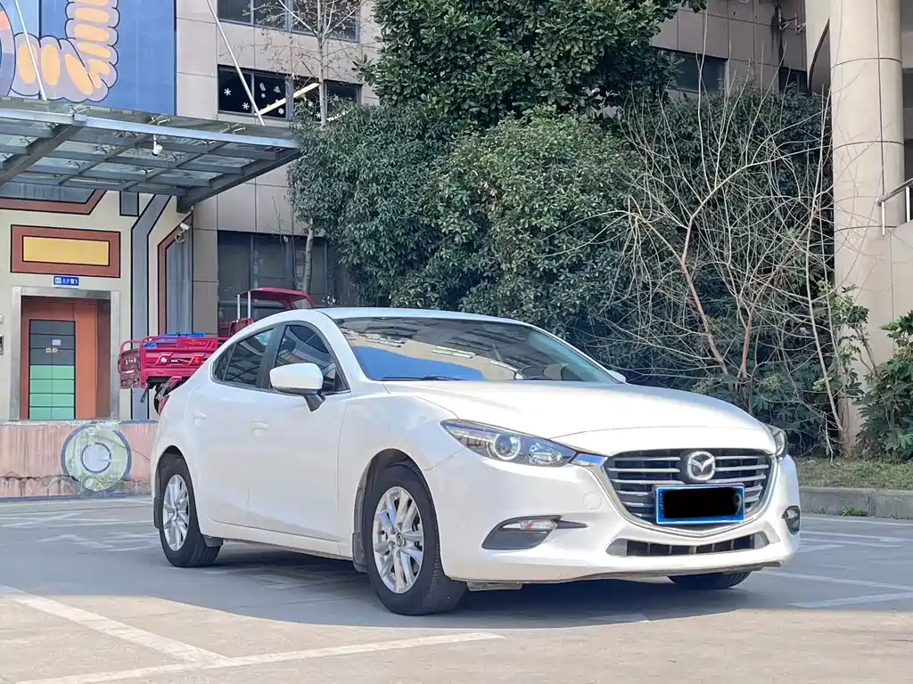 Mazda 3 Axela 2019 — фото 3