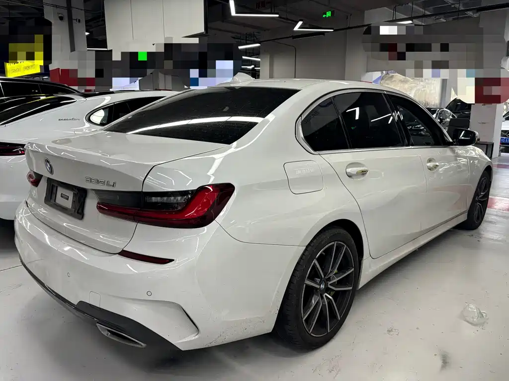 BMW 3 Series 2021 — фото 15