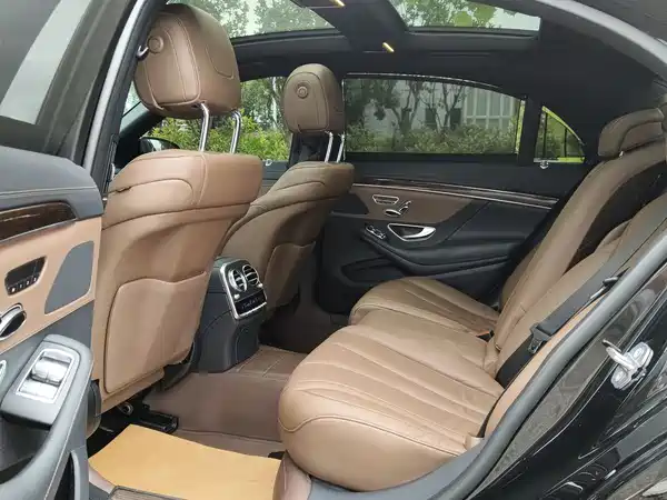 Mercedes-Benz S-Class 2020