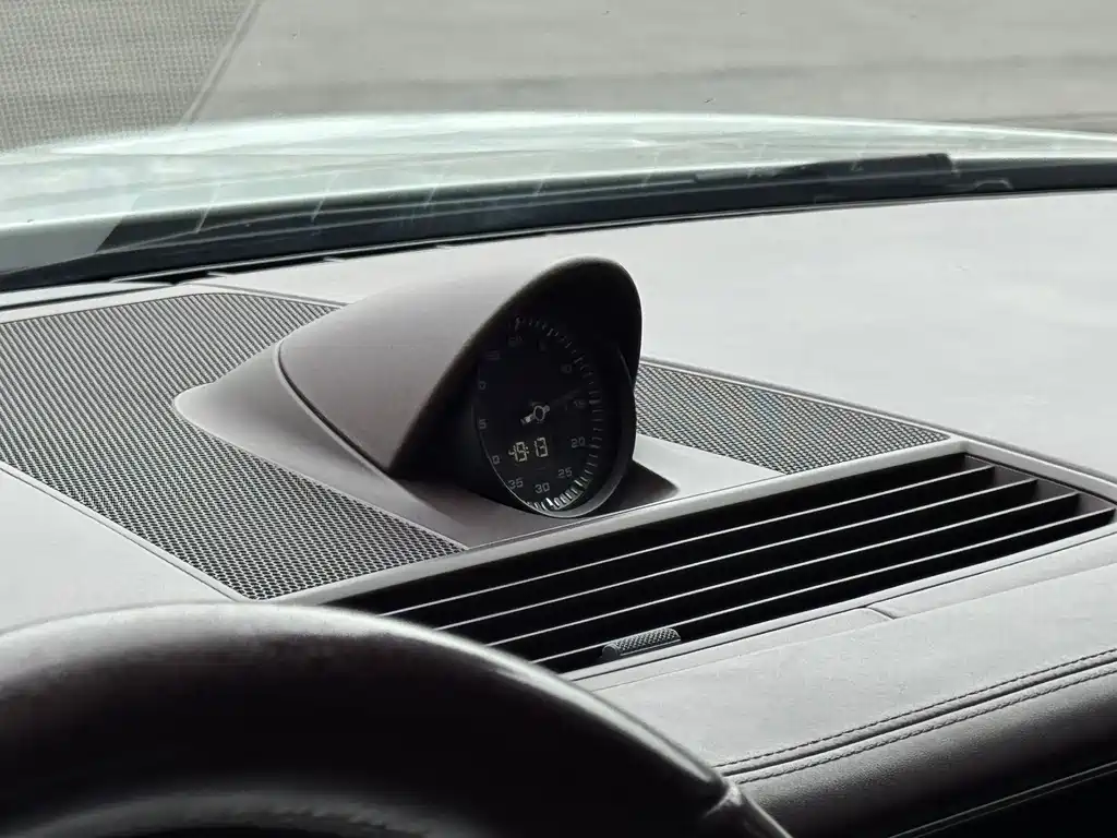 Porsche Panamera 2018 — фото 19