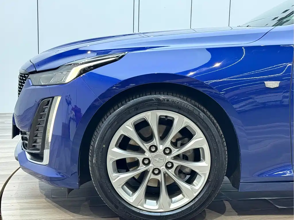 Cadillac CT5 2022 — фото 25