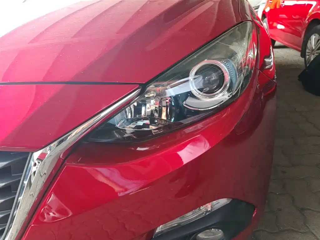 Mazda 3 Axela 2016 — фото 24
