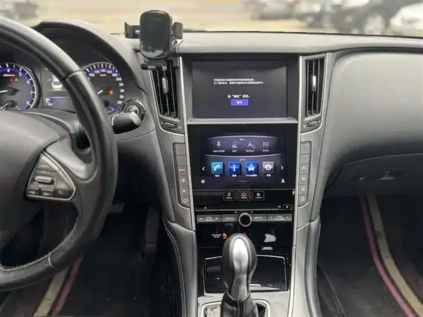 Infiniti Q50L 2016