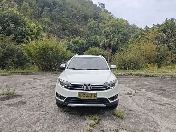 FAW Senya R7 2017