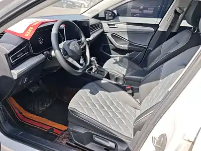 Volkswagen Sagitar 2024