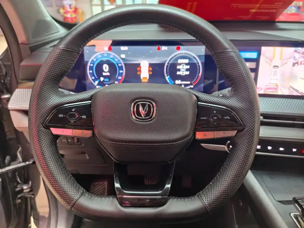 Changan CS75PLUS 2022 — фото 13