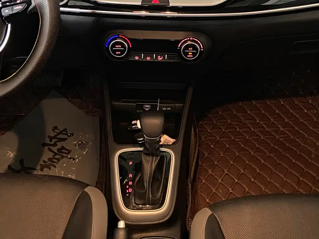 Kia KX1 2022 — фото 20