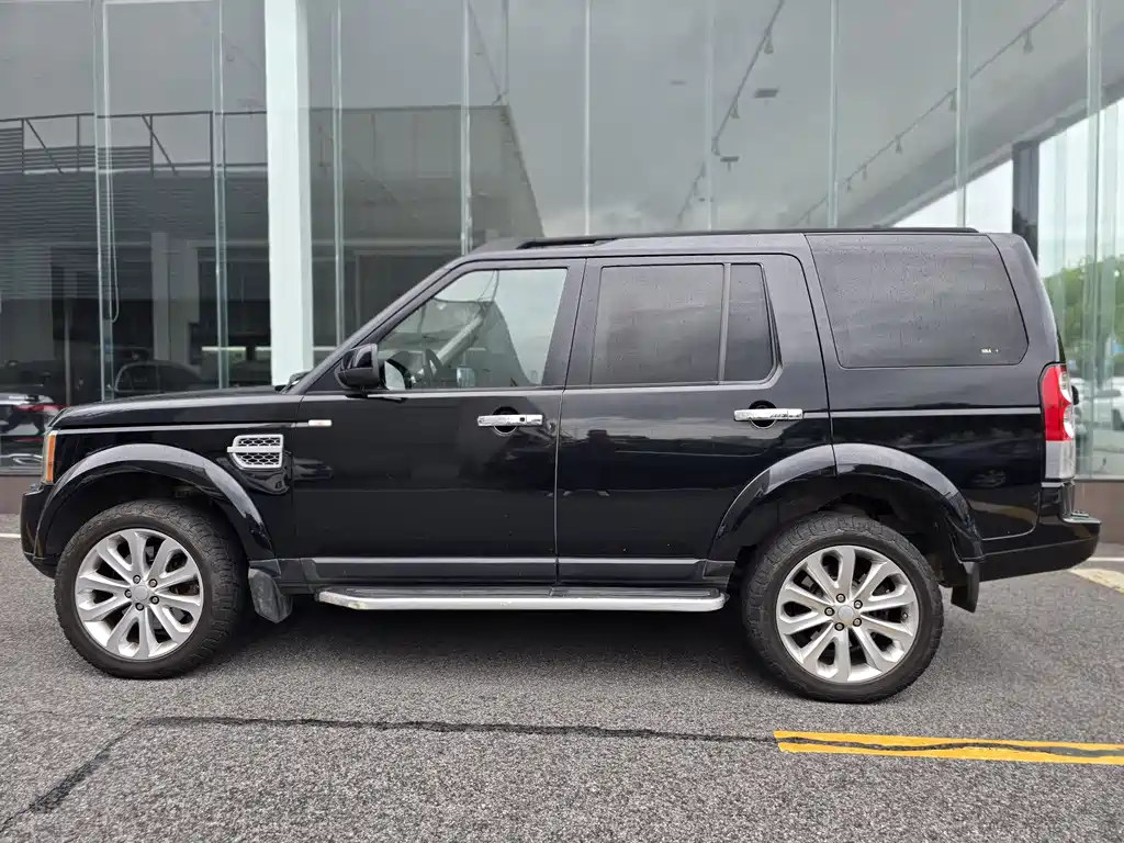 Land Rover Discovery 2013
