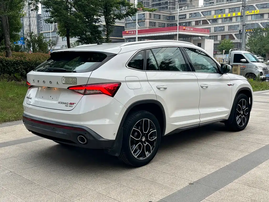 Skoda Kodiaq GT 2021 — фото 4