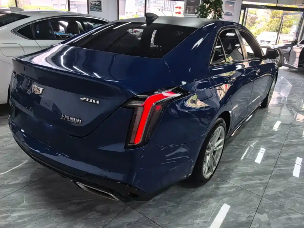 Cadillac CT4 2021 — фото 7