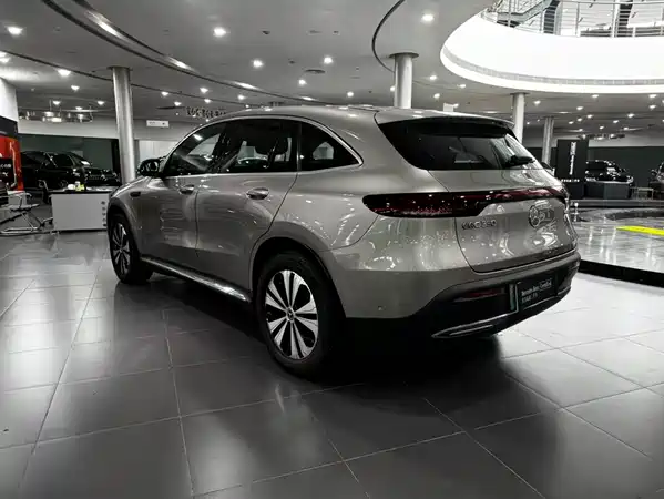Mercedes-Benz EQC 2023